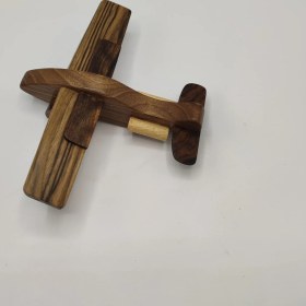 تصویر هواپیما چوبی 