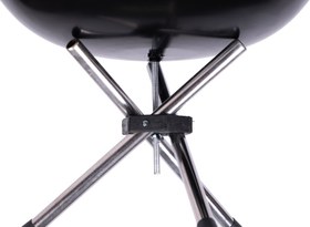 تصویر باربیکیو، آتشدان کوچک سه پایه Tripod barbecue