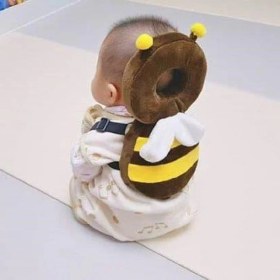 تصویر ضربه گیر و محافظ سر نوزاد طرح زنبور مناسب برای نوزادان از 6 ماهگی 