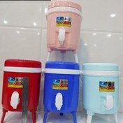 تصویر کلمن پلاستیکی ۴ لیتر پایه دار 