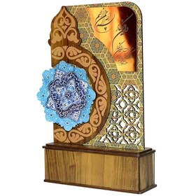 تصویر تندیس و ان یکاد با بشقاب مینا 