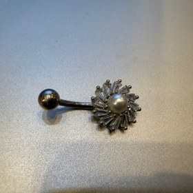 تصویر پرسینگ ناف خورشیدی 