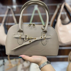 تصویر فروشگاه کیف شیوا