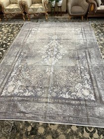 تصویر روفرشی سعید بافت یزد کد 1021 سایز ۶ متر طوسی با گل سفید 