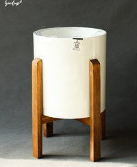 تصویر گلدان پلیمری 25*28 پایه‌دار 