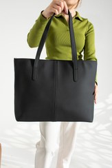 تصویر کیف چرمی زنانه لاکوست با 2 دسته و زیپ، سایز بزرگ کیف دوشی، کیف | Reddington | 806465387 | اورجینال 