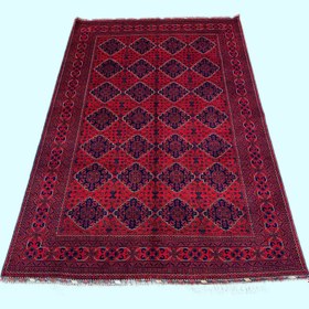 تصویر فرش دستبافت 6متری تمام کرک لاکی قرمز نقش قابی رنگ طبیعی کد 0500226 Handmade 6m flok carpet,Red color organic material,Code 0500226