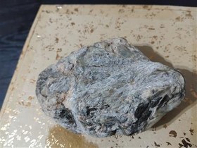 تصویر سنگ یشم معدنی 