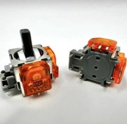 تصویر دسته آنالوگ مگنتی شیشه ای GinFull برای PS5 