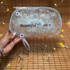 تصویر کیف آرایش هلالی بابونه 