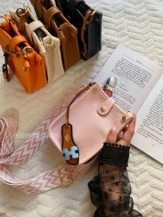 تصویر کیف دوشی زنانه هرمس مدل هلی از چرم 