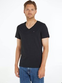 تصویر تی‌شرت مردانه یقه V، مشکی برند Tommy Hilfiger Men's V-Neck T-Shirt, Black