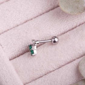 تصویر پیرسینگ میخ استیل 