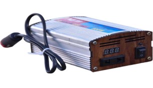 تصویر مبدل برق آریا ۳۰۰ وات ۱۲ به ۲۲۰ ولت با یک سال گارانتی 