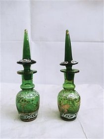 تصویر تنگ نیزه ای کوچک 