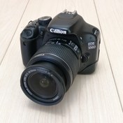 تصویر دوربین حرفه ای عکاسی و فیلمبرداری کنون Canon 550D 