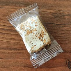 تصویر ارده کنجدی با شیره ی خرما سوغات دزفول 