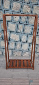 تصویر رگال چوبی لباس 