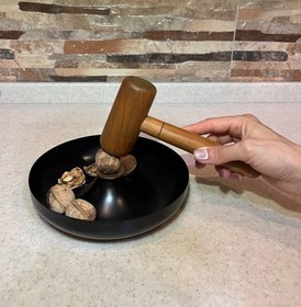 تصویر گردو شکن کاسه ای 