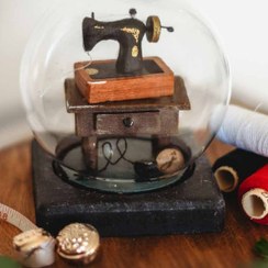 تصویر گوی دکوری طرح خیاطی کوچک 