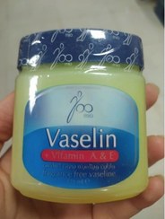 تصویر وازلین ویتامینه بدون اسانس ژومیو 