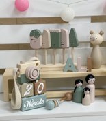 تصویر ست چوبی نود و سبز دکور مینیمال برای اتاق کودک - اسم پازلی 