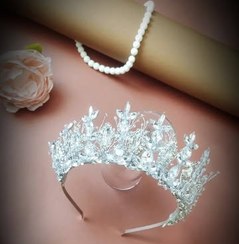 تصویر تاج عروس پرنسسی با متریال رزین 