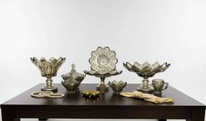 تصویر سرویس 25 پارچه ویلا شامپاینی ظروف سرو و پذیرایی