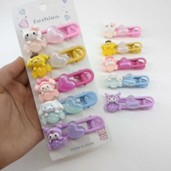 تصویر گیره انبری پیکسل دار Sanrio 