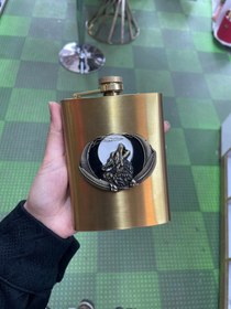 تصویر فلاسک جیبی ۴ شات طرح گرگ 
