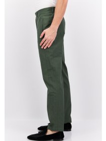 تصویر شلوار کتان ساده مردانه با فیت معمولی، سبز برند lyle & scott Men Regular Fit Plain Chino Pants, Green