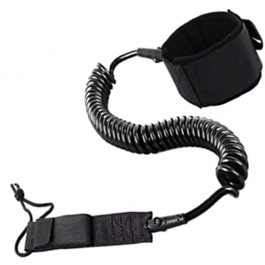 تصویر فروشگاه لوازم ورزشی آبی فلامینگو قرمز