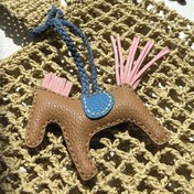 تصویر بگ چارم اسب ( آویز چرمی کیف ) 