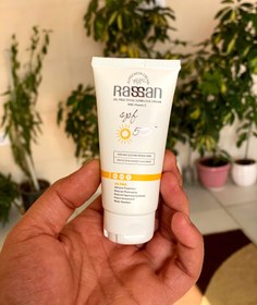 تصویر کرم ضدآفتاب بی رنگ و فاقد چربی راسن Rassan sunscreen