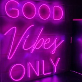 تصویر نئون فلکسی متن GOOD VIBES ONLY 