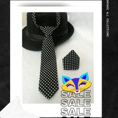 تصویر کراوات مشکی با خال های سفید 