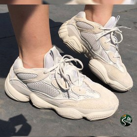 تصویر کتونی آدیداس یزی 500 کد 30 Adidas Yeezy boost 500 30