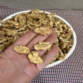 تصویر مغز گردو کار تکپر 