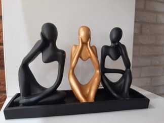 تصویر ست دکوری مرد متفکر ۳مجسمه و سینی سنگ مصنوعی دستسا - مشکی 