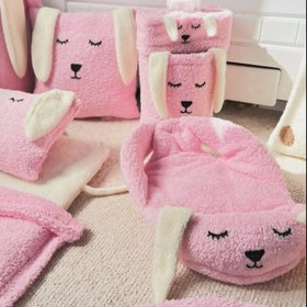 تصویر آغوشی خرگوش 