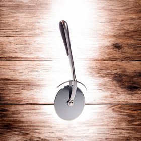 تصویر کاتر پیتزا غلطکی 