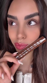 تصویر ریمل قهوه ای 