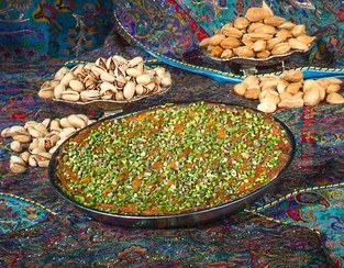 تصویر باقلوا بشقابی فوق ممتاز 840 گرمی شیرینی سنتی 