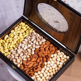 تصویر باکس هدیه آجیل سپنتا - مشکی Sepanta nuts gift box