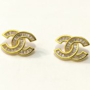 تصویر گوشواره شنل طلایی رنگ ثابت 