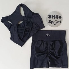 تصویر ست ورزشی زنانه نیمتنه و شورتک سیملس رنگ مشکی سایز لارج و مدیوم 
