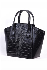 تصویر کیف دستی زنانه ی چرمی از چرم طبیعی گاو مدل یوشا Women's leather handbag made of natural cowhide leather, model Yusha