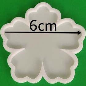 تصویر قالب سیلیکونی رزین زیرلیوانی مدل گل 5 پر Resin silicone mold for a 5-point flower model coaster