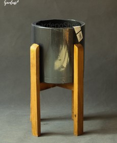 تصویر گلدان پلیمری 20*21 پایه‌دار 