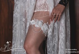 تصویر گارتر یا ران بند عروس مدل لبخند 